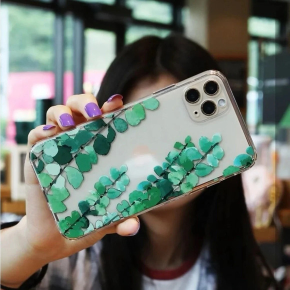 Accessories - ⚠️Clearance iPhone 14/Pro/Pro Max Leaves Phone Case